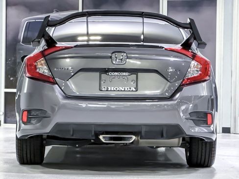 Used 2019 Honda Civic Sport image 10