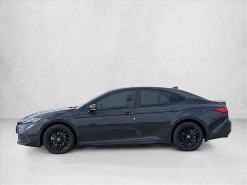 Used 2026 Toyota Camry SE w/ Convenience Package FWD image 5