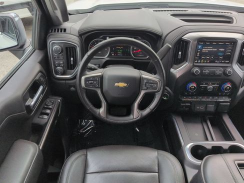Used 2021 Chevrolet Silverado 1500 LTZ w/ LTZ Premium Package AWD/4WD image 15