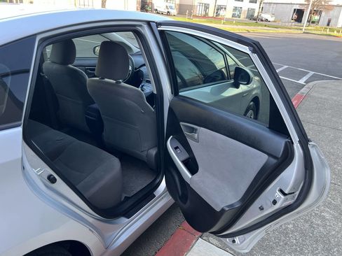 Used 2013 Toyota Prius Two image 10