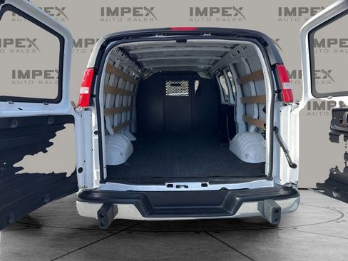 Used 2023 Chevrolet Express 2500 w/ Driver Convenience Package image 21