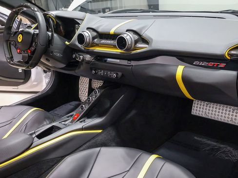 Used 2022 Ferrari 812 GTS RWD image 52
