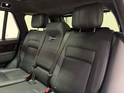 Used 2018 Land Rover Range Rover Supercharged image 33