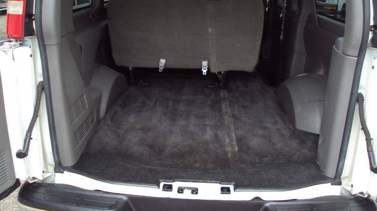 Used 2014 Chevrolet Express 1500 LT w/ LT Preferred Equipment Group AWD/4WD image 9