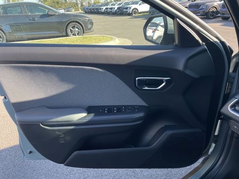 New 2025 Kia K4 EX image 19