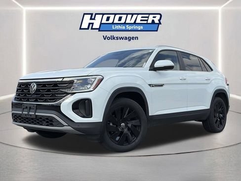 Used 2024 Volkswagen Atlas Cross Sport SE image 1