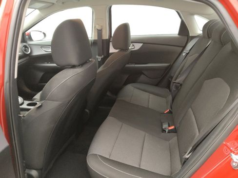 Used 2024 Kia Forte LXS w/ LXS Technology Package image 18