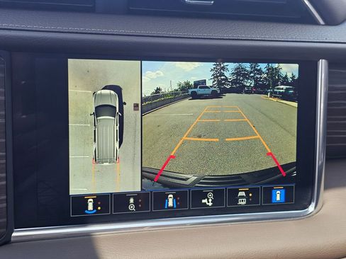 Used 2024 GMC Yukon Denali w/ Max Trailering Package AWD/4WD image 35