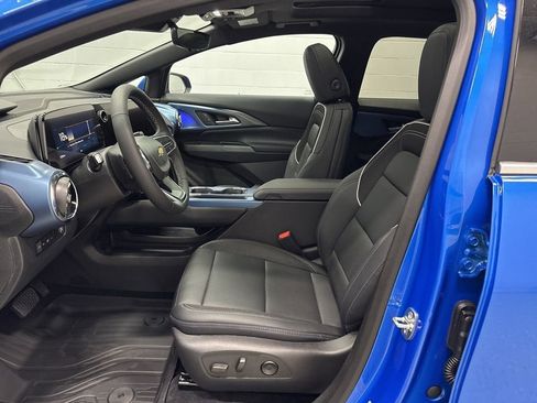 New 2026 Chevrolet Equinox EV LT image 9