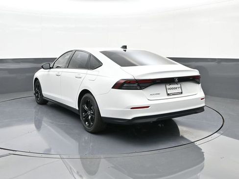 New 2025 Honda Accord SE image 8