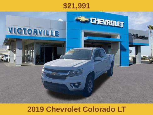 Used 2019 Chevrolet Colorado LT w/ LT Convenience Package image 2