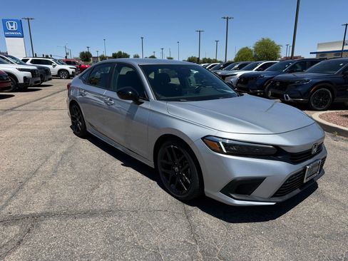 Used 2024 Honda Civic Sport image 3