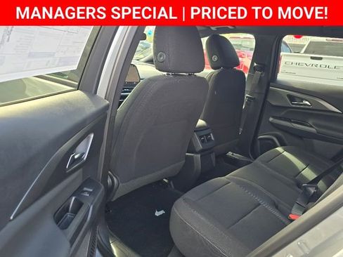 New 2026 Chevrolet Equinox EV LT image 15