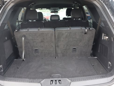 Used 2025 Ford Explorer ST-Line w/ ST-Line Street Pack image 31