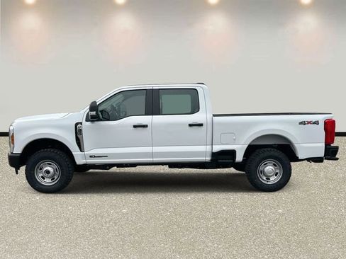 New 2026 Ford F250 XL w/ XL Off-Road Package image 8