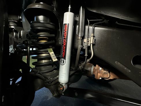 Used 2017 Jeep Wrangler Unlimited Rubicon w/ Connectivity Group image 27