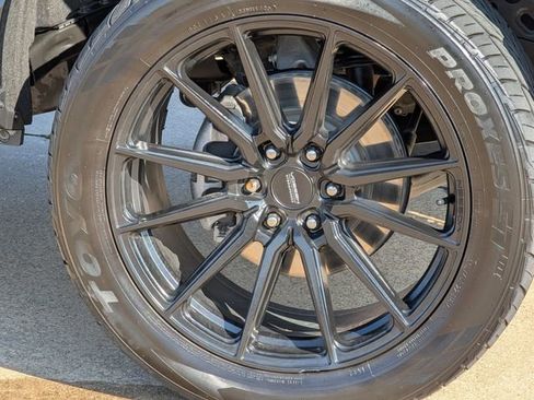 Used 2024 Ford F150 Lariat w/ FX4 Off-Road Package image 10