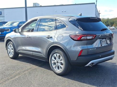 New 2026 Ford Escape Active image 4