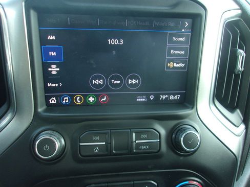 Used 2019 Chevrolet Silverado 1500 LTZ w/ LTZ Plus Package AWD/4WD image 21