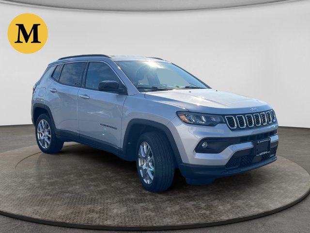 Used 2024 Jeep Compass Latitude AWD/4WD image 8