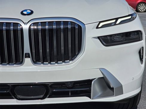 New 2026 BMW X7 xDrive40i w/ Climate Comfort Package image 9