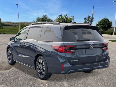 New 2026 Honda Odyssey Elite image 3