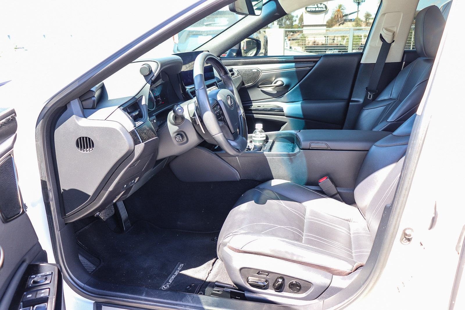 Used 2023 Lexus ES 350 w/ Accessory Package (Z1) FWD image 15