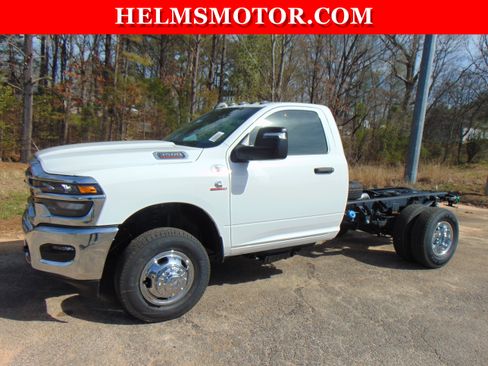 New 2026 RAM 3500 Tradesman image 4
