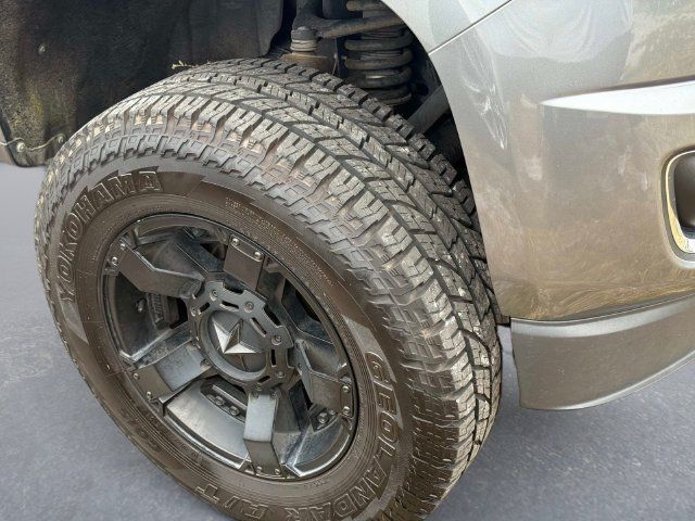 Used 2020 Chevrolet Colorado Z71 w/ Safety Package AWD/4WD image 5