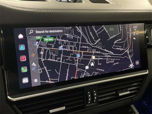 Used 2023 Porsche Cayenne Turbo S image 28