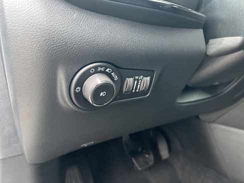 New 2026 Jeep Compass Limited image 21