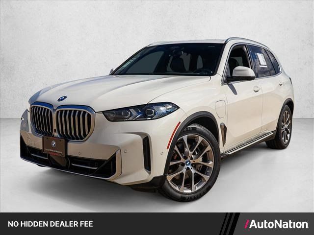 Used 2025 BMW X5 xDrive50e AWD/4WD image 1