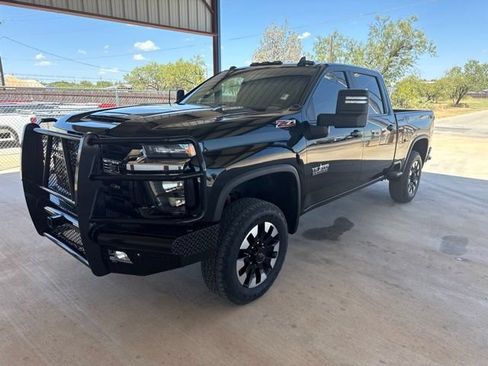 Used 2020 Chevrolet Silverado 3500 LT w/ Texas Edition AWD/4WD image 3