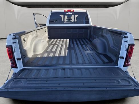 New 2026 RAM 2500 Tradesman AWD/4WD image 30