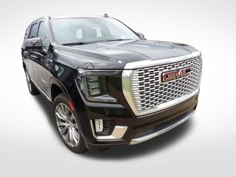 Used 2022 GMC Yukon Denali AWD/4WD image 2