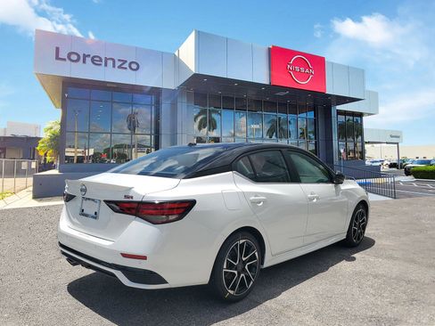 New 2025 Nissan Sentra SR w/ SR Premium Package image 4