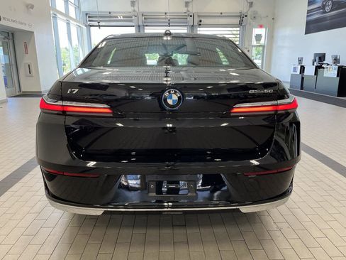 Certified 2024 BMW i7 eDrive50 w/ Executive Package image 17