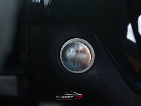 Used 2019 Mercedes-Benz GLE 43 AMG 4MATIC w/ Premium 3 Package image 33