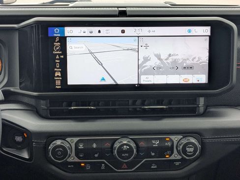 Used 2024 Jeep Wrangler Rubicon w/ Capability Package image 21