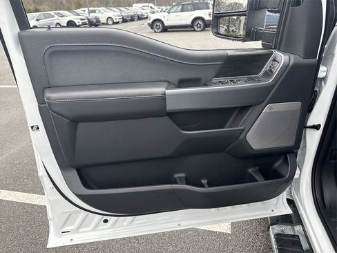 New 2025 Ford F150 Lariat w/ Equipment Group 501A Mid image 22