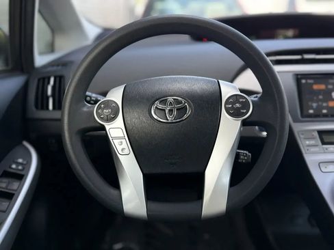 Used 2015 Toyota Prius Two image 16