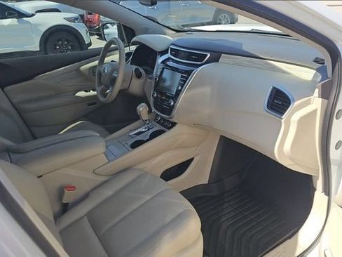 Used 2017 Nissan Murano Platinum w/ Platinum Technology Package FWD image 10