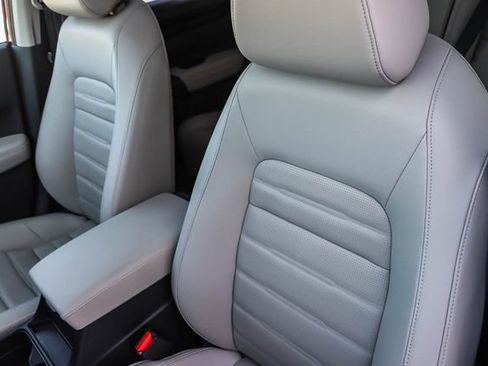 Used 2025 Honda CR-V EX-L image 27