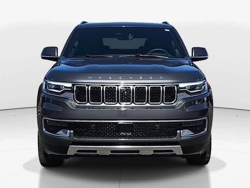 Used 2022 Jeep Wagoneer Series III w/ Premium Group I image 11