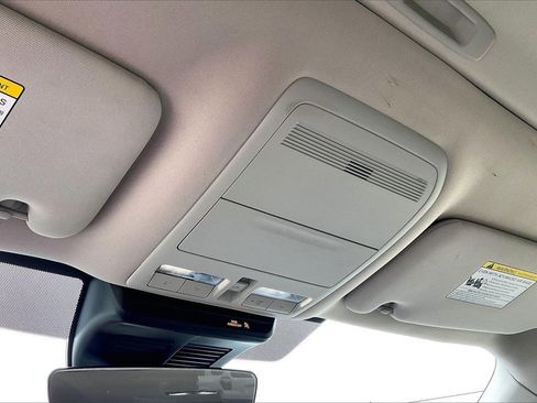 Used 2025 MAZDA CX-70 3.3 Turbo w/ Preferred Package image 26