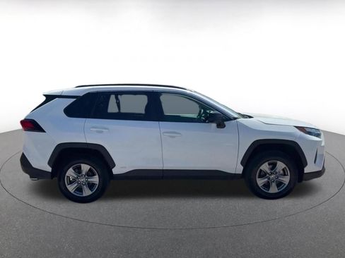 Used 2025 Toyota RAV4 LE AWD/4WD image 13