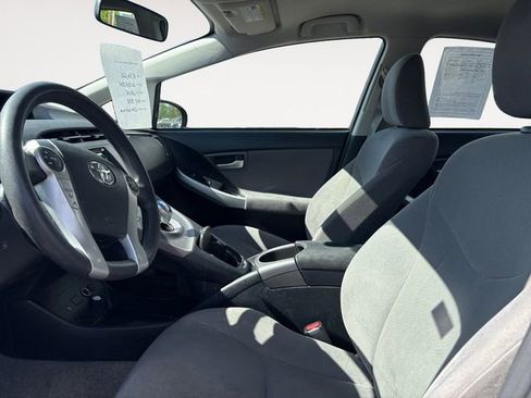 Used 2015 Toyota Prius Two FWD image 9