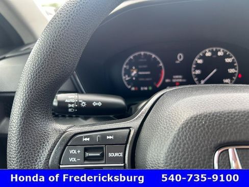 Used 2023 Honda CR-V LX image 17