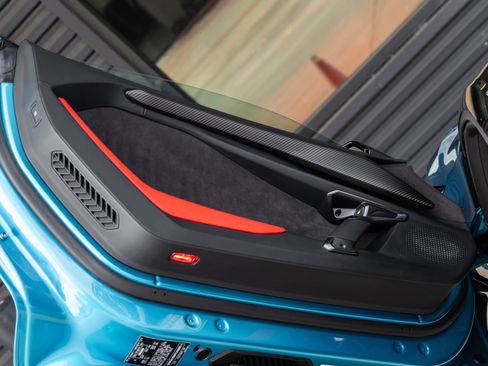 Used 2026 Lamborghini Revuelto AWD/4WD image 32
