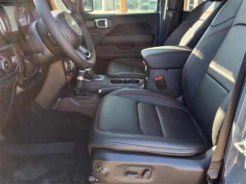 New 2025 Jeep Wrangler Unlimited Rubicon image 8